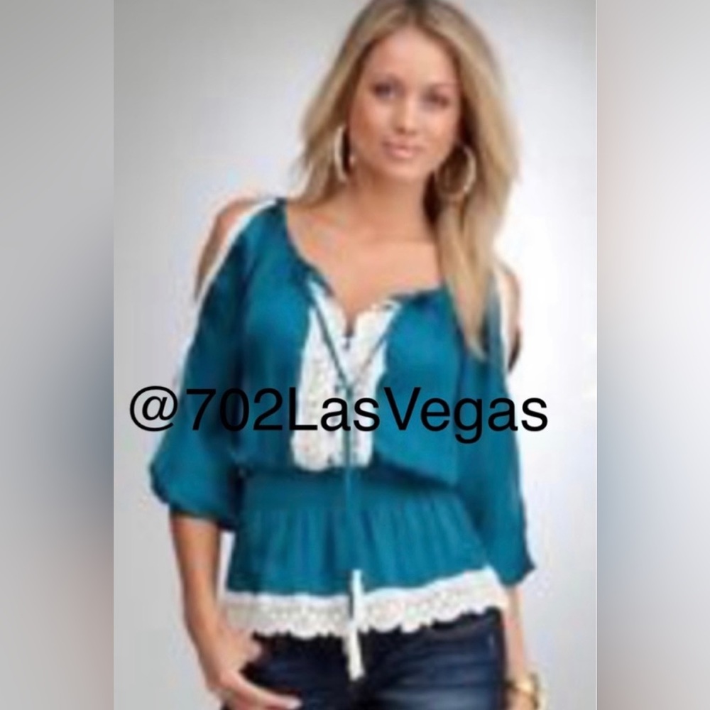 Bebe blouse